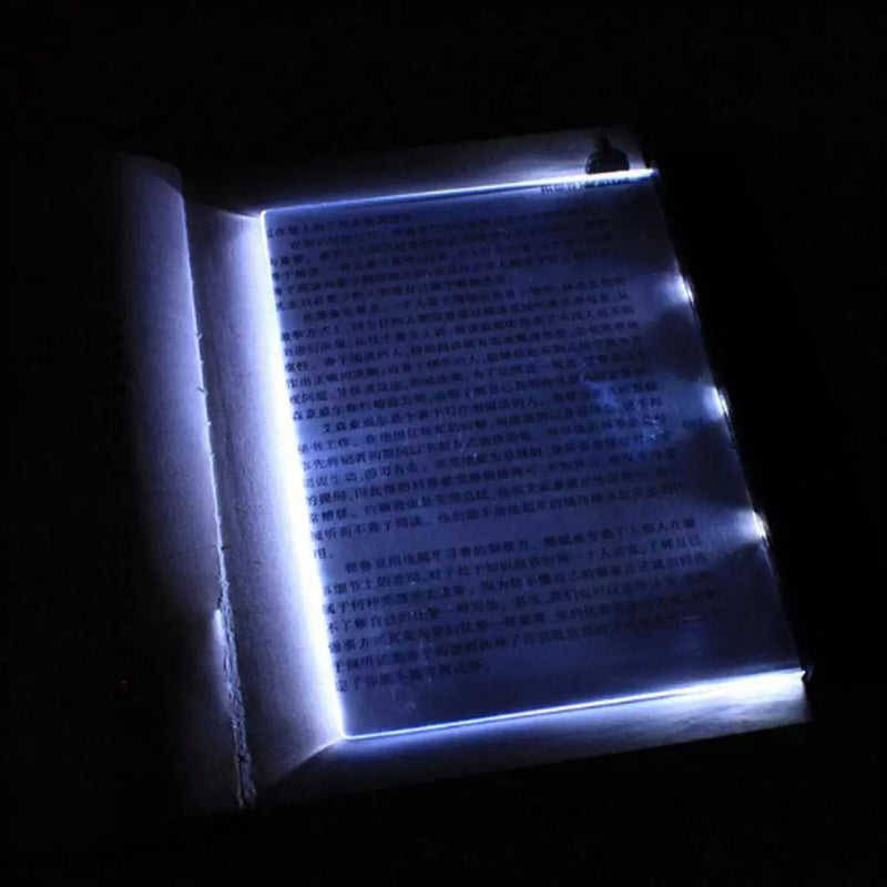 Luminária portátil para leitura noturna. Ideal para leitura na cama ou em ambientes escuros ou pouco iluminados.