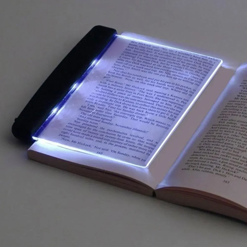 Luminária portátil para leitura noturna. Ideal para leitura na cama ou em ambientes escuros ou pouco iluminados.